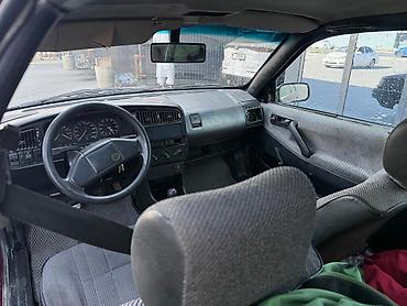1000 к: Volkswagen Passat: 1990 г., 1.8 л, Механика, Бензин, Универсал — 2