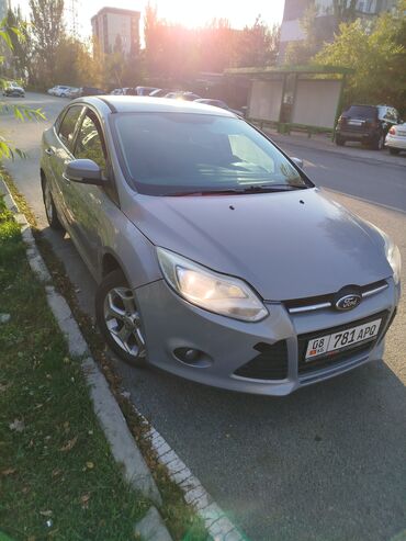 Ford: Ford Focus: 2012 г., 1.6 л, Робот, Бензин, Седан