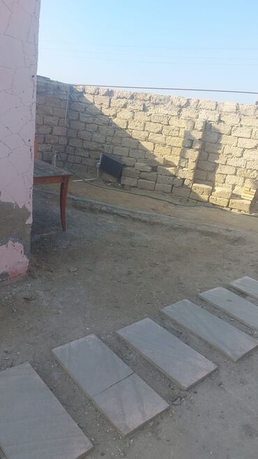 Uzunmüddətli kirayə mənzillər: Mənzil – komfortlu və səliqəli planlı - Otaqlar: geniş qonaq otağı — 13