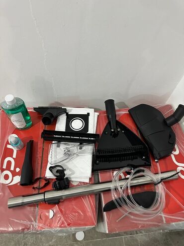 Klasični usisivači: ORCA OR-WCC 204 – usisivač sa vodenim filterom i mašina za pranje — 2