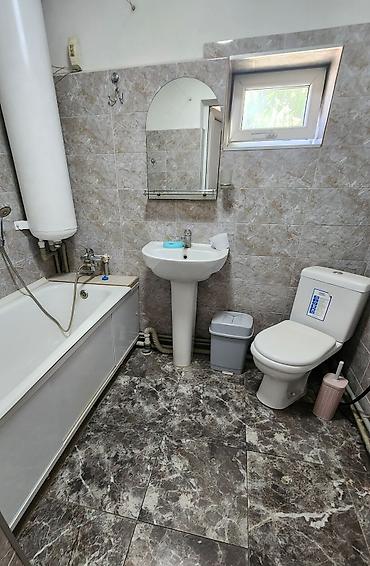 Продажа коттеджей и домов: Дом на продажу, 4 комнаты. Локация: Нижняя Аларча, первая — 5