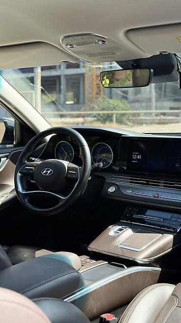 рассмотрим варианты: Hyundai Grandeur: 2021 г., 2.4 л, Автомат, Бензин, Седан — 8
