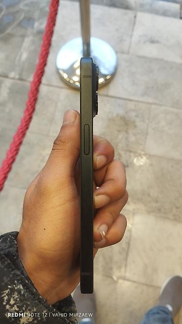 telefon alis satis: IPhone 15, 128 GB, Black Titanium, Zəmanət, Barmaq izi, Simsiz şarj — 2