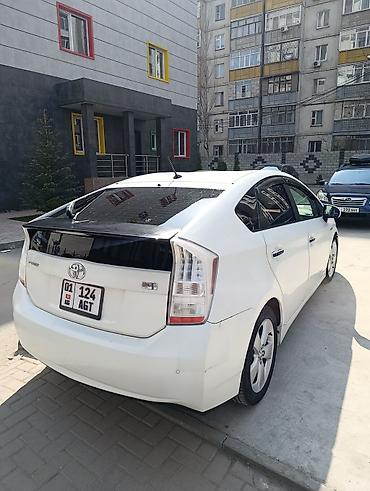 кел кел: Toyota Prius: 2011 г., 1.8 л, Робот, Гибрид, Лифтбек — 5