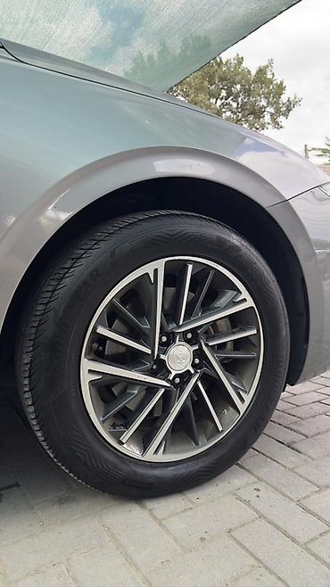 gra: Hyundai Grandeur: 2022 г., 3 л, Автомат, Газ, Седан — 8