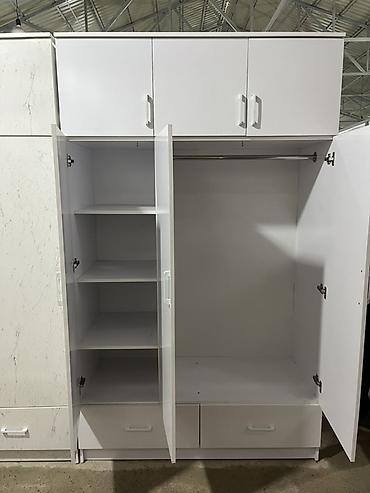 Шкафы для одежды: Шкаф 3х дверные Есть расцветки Качестве хорошие Размер шкафа — 10