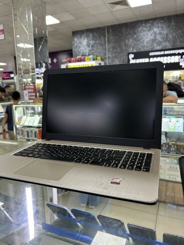 ноутбук nec: Ноутбук, 4 ГБ ОЗУ, Intel Celeron, Б/у