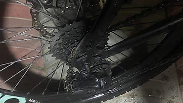 Dağ velosipedləri: Dağ velosipedi – 26” təkərli, disk əyləcli Xüsusiyyətlər: - Çərçivə — 8