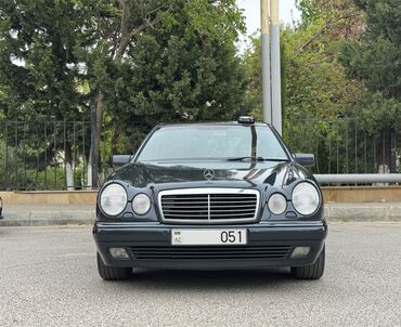 Mercedes-Benz: Mercedes-Benz E 280: 2.8 l | 1998 il Sedan