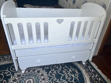 детские ножницы для новорожденных: Uşaq beşiyi seliqeli veziyyetdedir heç bir deffekti yoxdur. Baxan ozu