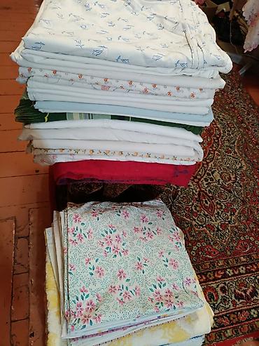 Комплекты постельного белья: В связи с отъездом продаю недорого постельное белье б/ у: наволочки-50 — 6