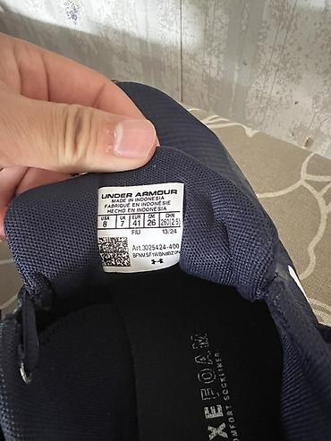 under: Кроссовки Under Armour мужские, арт. 302. - Размер: US 8 / UK 7 / EU — 2
