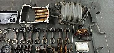 Kompletan auto u delovima: 3.7 V8 DELOVI MOTORA ZA AUDI A8 OD 2003. DO 2010. GOD. | Delovi — 3