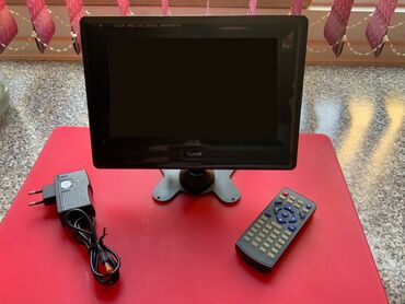 toyota supra baku: Rəngli LCD TV-monitor. Ekran 23sm-9.055 inch AV, USB, SD Kart gedir