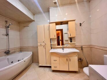 Uzunmüddətli kirayə mənzillər: Nərimanov Rayonu 17 mərtəbəli binanın 11 ci mərtəbəsində 3 otaqlı -da lalafo.az — 8 Uzunmüddətli kirayə mənzillər: Nərimanov Rayonu 17 mərtəbəli binanın 11 ci mərtəbəsində 3 otaqlı — 8