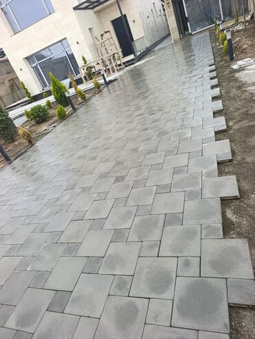Tamet: Tamet döşəmə xidməti – dekorativ beton/daş təməli ilə həyət və giriş — 9