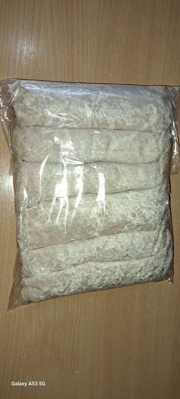 Posteljina: VIKEND AKCIJA EXTRA CENE VIKEND AKCIJA PLISANE STOLICARKE- 6 KOM — 15