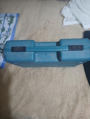 kzubr tools: Makita akumulatorska bušilica/odvijač u koferu - Model: Makita 14,4 V — 2