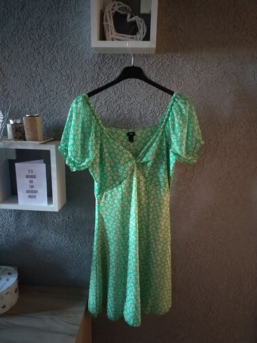 svecane kratke haljine: River Island S (EU 36), M (EU 38), color - Green, Oversize, Short sleeves