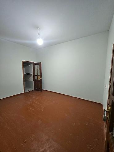 Kirayə evlər: 🏡 QARA QARAYEV METROSUNA YAXIN HƏYƏT EVİ KİRAYƏ VERİLİR 📍 Qara — 4