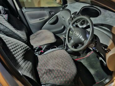 машина токтогулда: Toyota Vitz: 2002 г., 1.3 л, Автомат, Бензин, Хэтчбэк