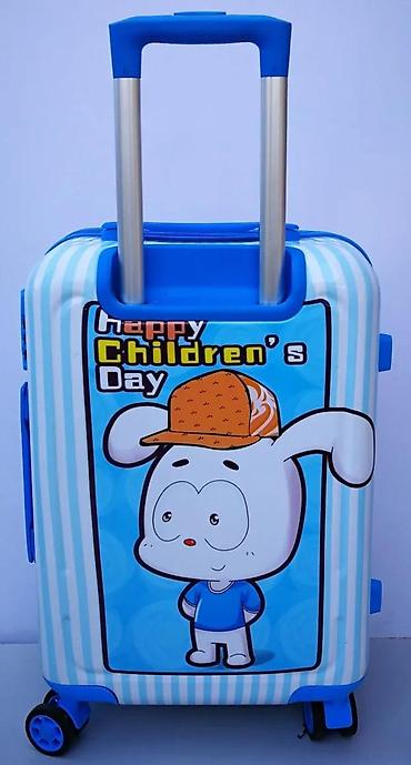 olla rolke: Predstavljamo set dečijih kofera sa prugastim dizajnom i motivom zeca — 9