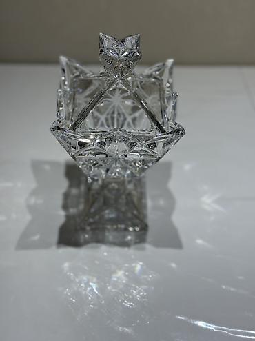 xonca qablari: Bohemia Jihlava Pyramid Xrustal Ayaqlı Konfet Qabı 286 mm. Karacadan — 3