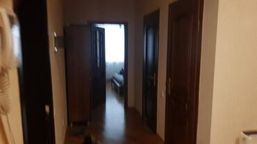 Uzunmüddətli kirayə mənzillər: Elimlər metrosuna yaxin 9 mertebeli binanın 8-ci mərtəbəsində — 8