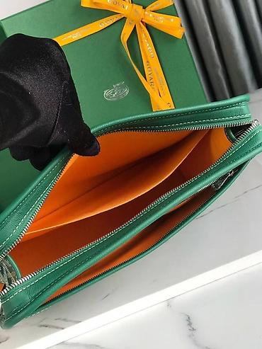 klatç: Goyard kəsimli sənəd/planşet çantası – yaşıl “Goyardine” monoqramlı — 5