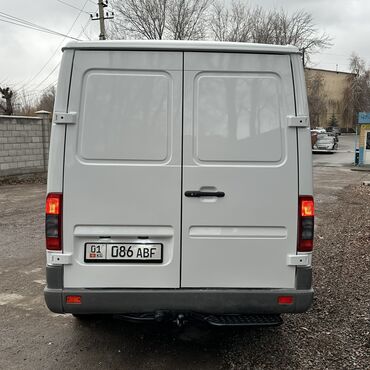 Легкий грузовой транспорт: Легкий грузовик, Mercedes-Benz, Стандарт, 2 т, Б/у at lalafo.kg — 5 Легкий грузовой транспорт: Легкий грузовик, Mercedes-Benz, Стандарт, 2 т, Б/у — 5