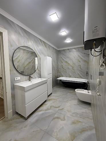 Продажа коттеджей и домов: 🏡 Продаётся шикарный особняк в престижном районе Бишкека 📍 р-н — 14