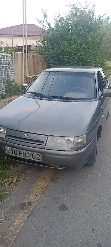 VAZ (LADA): Lada 2110 sedan – benzinli, ön ötürücülü kompakt model. Texniki — 2