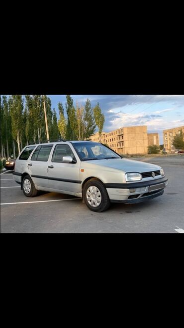 машина фольксваген: Volkswagen Golf Variant: 1994 г., 1.8 л, Механика, Бензин, Универсал
