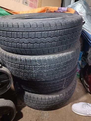 фреон 32: Зимние шины Dunlop WINTER MAXX на Бусы,(сапог). - Размер: 195/80 R15 — 2