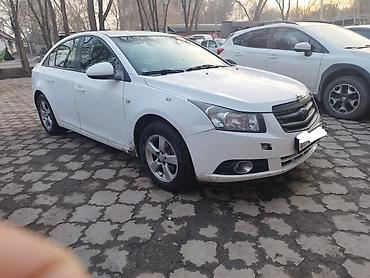 Chevrolet: Chevrolet Cruze: 2010 г., 1.8 л, Автомат, Бензин, Седан at lalafo.kg — 5 Chevrolet: Chevrolet Cruze: 2010 г., 1.8 л, Автомат, Бензин, Седан — 5