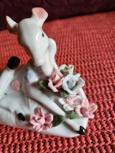 Ostali kućni dekor: Porcelanska vintaz,nova figura lane. Figura lane,nova,cvetovi bez — 6