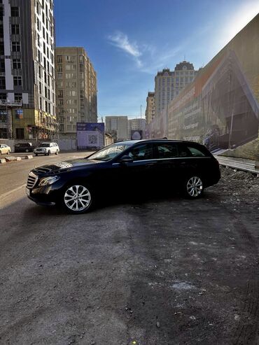 Mercedes-Benz: Mercedes-Benz E-Class: 2017 г., 2 л, Автомат, Бензин, Универсал — 1