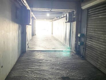 Kommersiya daşınmaz əmlakının satışı: 20 yanvar metrosu ərazisində, yeni tikili binanın altı, sahəsi 2000 m2 — 7