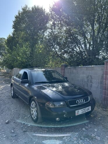 продаю связи с переездом: Audi A4: 1998 г., 1.8 л, Механика, Бензин, Седан