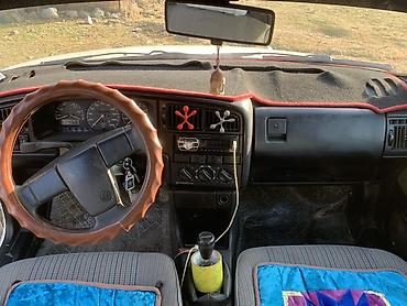 Volkswagen: Volkswagen Passat: 1989 г., 1.8 л, Механика, Бензин, Седан — 8