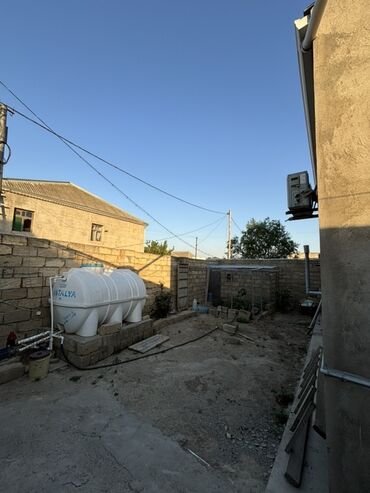 Həyət evləri və villaların satışı: 3 otaqlı, 80 kv. m, Kredit yoxdur, Orta təmir — 4
