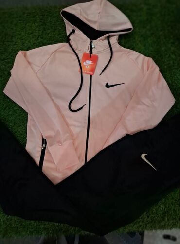 Gornji i donji deo: Nove ženske trenerke S,M,L,XL,XXL veličine za samo 3600 din — 7
