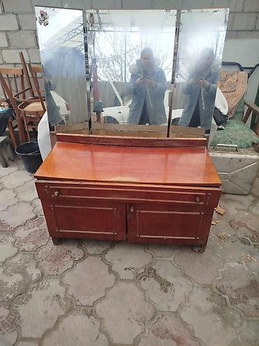 Коляски: Детские коляски + трюмо с зеркалом 1) Коляска розовая :800 сом - — 1