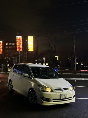 Toyota: Toyota Ipsum: 2004 г., 2.4 л, Газ, Минивэн — 1