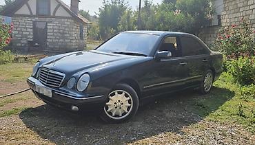 mersedes 111: Mercedes-Benz E 220: 2.2 l | 1999 il Sedan — 6