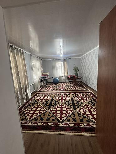 Продажа коттеджей и домов: 🏡 **Дом с бизнесом** 📍 Ново-Покровка, ул. Пушкина 🏠 230 м² 🌿 18 соток — 8