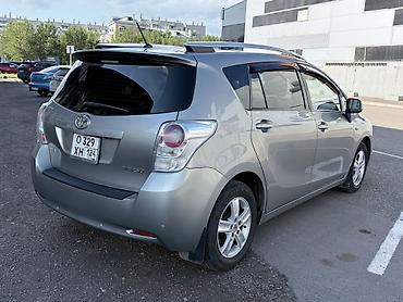 renault twingo: Toyota Verso: 2011 г., 1.8 л, Вариатор, Бензин, Минивэн — 4