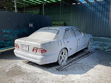 радиатор сешка: Mercedes-Benz E-Class: 1995 г., Седан — 9