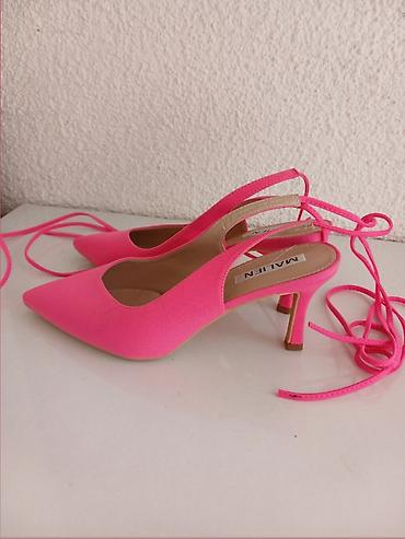 guess cipele salonke: Nove salonke, veličina 39. Unutrasnje gaziste 25cm. - Model: špic — 3
