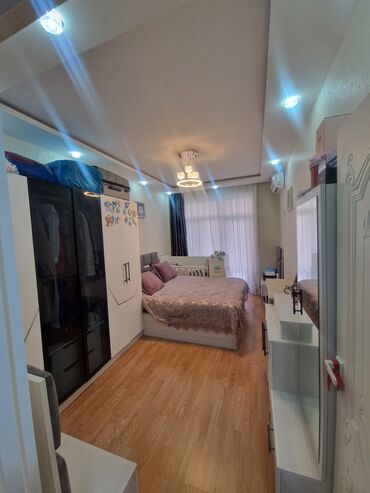 Yeni tikili: Satılır: mənzil (şəkillərdə göstərilən) Xüsusiyyətlər: - Giriş — 10